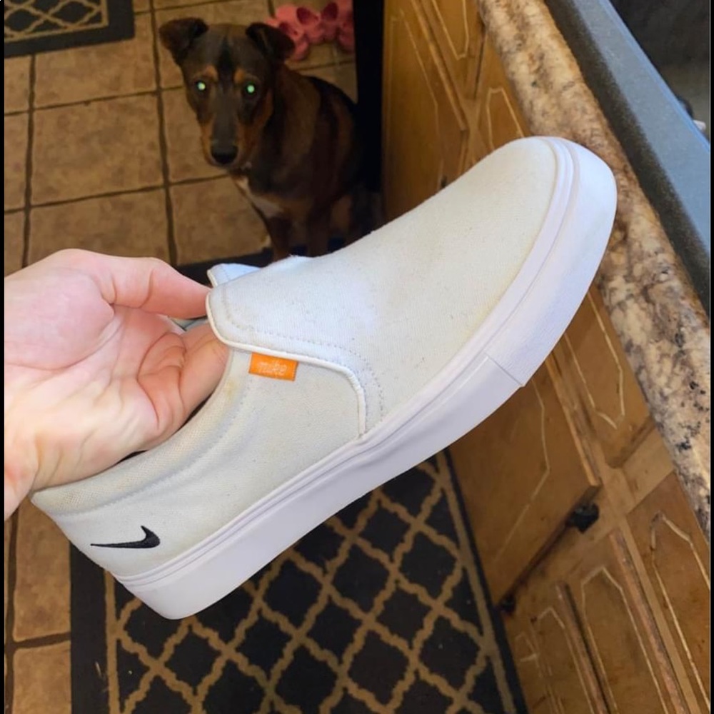 Women’s nikes